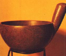 Wooden gnigo. Archaeological Museum of Tenerife