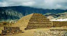 pyramid_guimar_a1.jpg (28787 bytes)