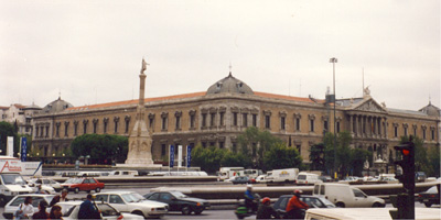 Biblioteca Nacional.jpg (40969 bytes)