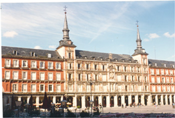 plaza mayor.jpg (51316 bytes)